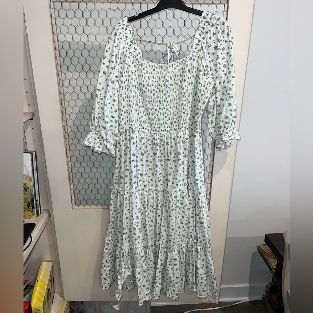 Ivy city co blue floral dress